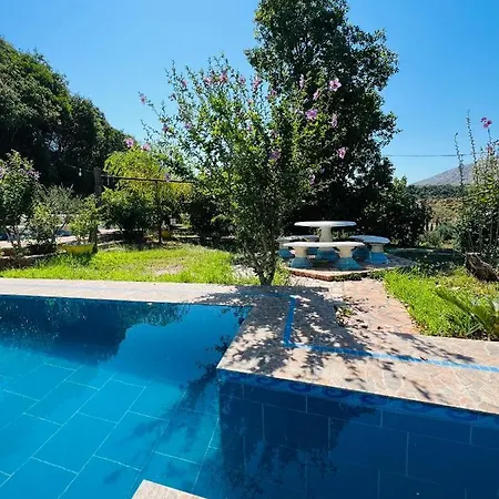 Apartament Vieri *