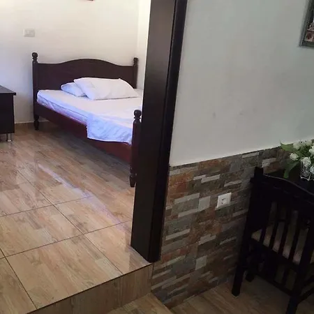 Vieri Apartment *
